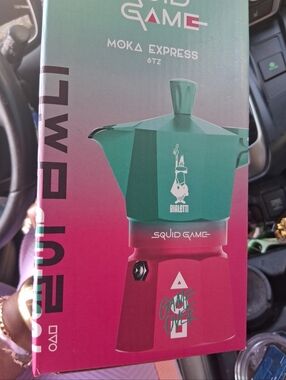 BIALETTI Moka Express Squid Game Edition 6-Cup Stovetop Espresso Coffee Maker